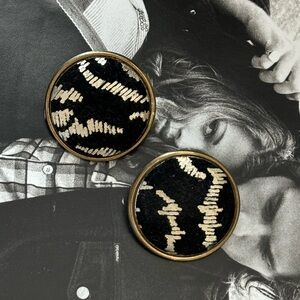 Vintage 80s Velvet Tigress print